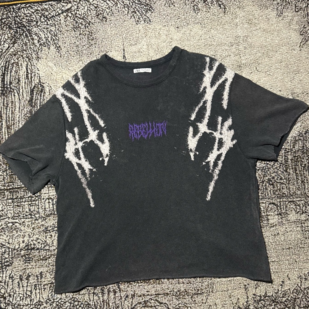 Zara Black Short-Sleeve Tee with White Distressed Shoulders and Purple Logo